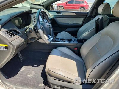 Zdjęcie 7 z 13 samochodu: 2017 HYUNDAI SONATA LIMITED 2.0T VIN:5NPE34AB9HH503495 - miniatura