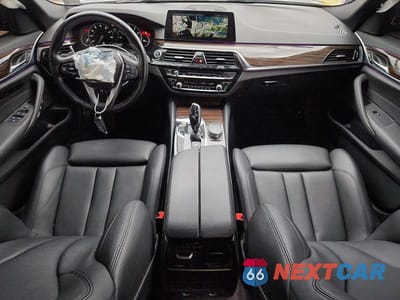 Zdjęcie 8 z 13 samochodu: 2018 BMW 530 XI VIN:WBAJA7C57JWC77065 - miniatura