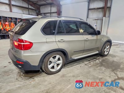 Trzecie zdjęcie samochodu z tyłu: 2008 BMW X5 3.0I VIN:5UXFE43508L026195 - miniatura