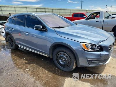 Czwarte zdjęcie samochodu z boku: 2018 VOLVO V60 CROSS COUNTRY PREMIER VIN:YV440MWK6J2056352 - miniatura