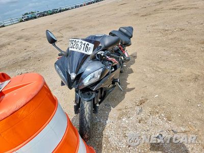 Drugie zdjęcie samochodu z przodu: 2006 YAMAHA YZFR6 L VIN:JYARJ12E06A002249 - miniatura