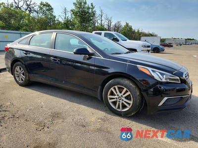 Czwarte zdjęcie samochodu z boku: 2016 HYUNDAI SONATA SE VIN:5NPE24AF7GH407952 - miniatura