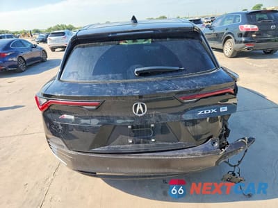 Zdjęcie 6 z 13 samochodu: 2024 ACURA ZDX A-SPEC VIN:4W5KHMRK0RZ519039 - miniatura