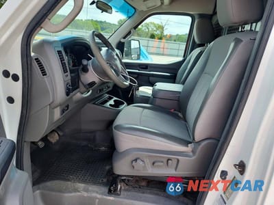 Zdjęcie 7 z 13 samochodu: 2014 NISSAN NV 2500 DELIVERY VAN VIN:1N6AF0LY5EN108741 - miniatura