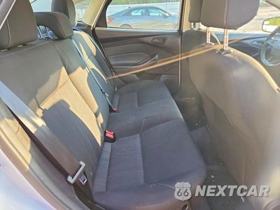 Zdjęcie 10 z 12 samochodu: 2018 FORD FOCUS S VIN:1FADP3E22JL227074 - miniatura