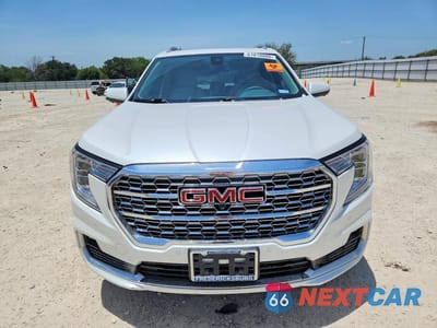 Piąte zdjęcie samochodu w środku: 2023 GMC TERRAIN DENALI VIN:3GKALXEG6PL107629 - miniatura