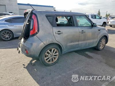 Trzecie zdjęcie samochodu z tyłu: 2019 KIA SOUL + VIN:KNDJP3A5XK7697781 - miniatura