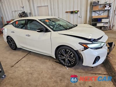 Czwarte zdjęcie samochodu z boku: 2021 NISSAN MAXIMA SV VIN:1N4AA6CV0MC502920 - miniatura