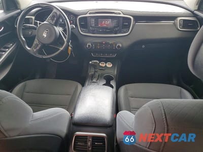Zdjęcie 8 z 12 samochodu: 2016 KIA SORENTO LX VIN:5XYPGDA36GG013799 - miniatura