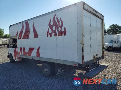 Drugie zdjęcie samochodu z przodu: 2015 CHEVROLET EXPRESS - BOX TRUCK VIN:1GB3G2CG9F1260076 - miniatura