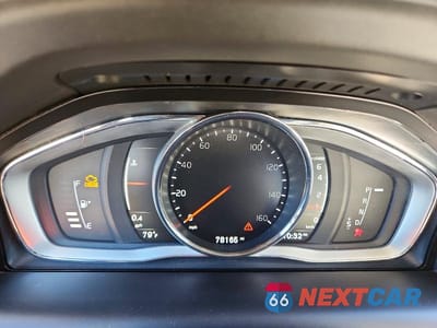 Zdjęcie 9 z 13 samochodu: 2017 VOLVO XC60 T6 DYNAMIC VIN:YV449MRR4H2226183 - miniatura