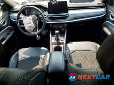 Zdjęcie 8 z 13 samochodu: 2025 JEEP COMPASS LATITUDE VIN:3C4NJDBN3ST617353 - miniatura