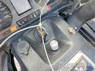 Zdjęcie 8 z 9 samochodu: 1990 HONDA GL1500 SE VIN:1HFSC2233LA201236 - miniatura