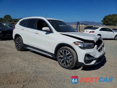 Czwarte zdjęcie samochodu z boku: 2021 BMW X1 SDRIVE28I VIN:WBXJG7C00M5S27916 - miniatura