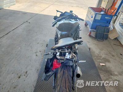Zdjęcie 6 z 9 samochodu: 2016 YAMAHA YZFR1S VIN:JYARN42E9GA000619 - miniatura
