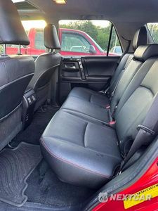 Zdjęcie 6 z 14 samochodu: 2015 TOYOTA 4RUNNER TRAIL PREMIUM VIN:JTEBU5JRXF5265653 - miniatura