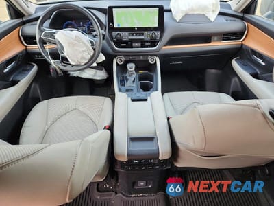 Zdjęcie 8 z 13 samochodu: 2024 TOYOTA GRAND HIGHLANDER LIMITED VIN:5TDAAAB53RS040583 - miniatura
