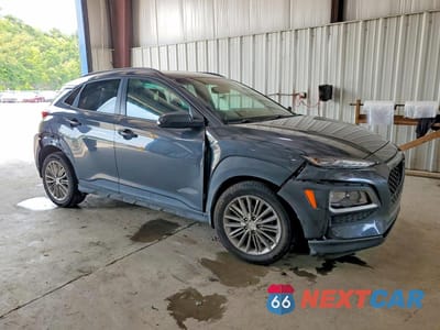 Czwarte zdjęcie samochodu z boku: 2018 HYUNDAI KONA SEL VIN:KM8K22AA0JU121980 - miniatura