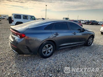 Trzecie zdjęcie samochodu z tyłu: 2021 KIA K5 LXS VIN:5XXG14J28MG042911 - miniatura