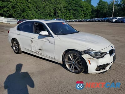 Czwarte zdjęcie samochodu z boku: 2018 BMW 330 XI VIN:WBA8D9C52JEM34019 - miniatura