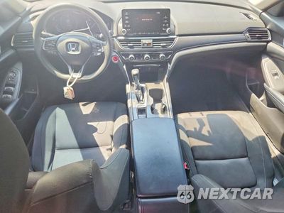 Zdjęcie 8 z 12 samochodu: 2018 HONDA ACCORD LX VIN:1HGCV1F18JA040831 - miniatura