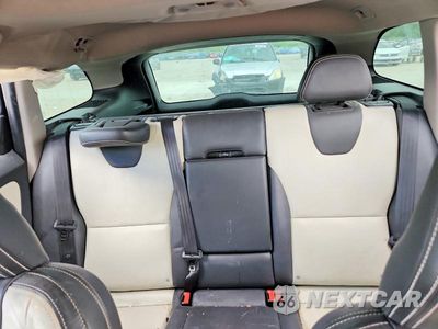 Zdjęcie 10 z 13 samochodu: 2017 VOLVO XC60 T5 DYNAMIC VIN:YV440MDR5H2222922 - miniatura