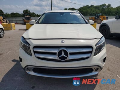 Piąte zdjęcie samochodu w środku: 2017 MERCEDES-BENZ GLA 250 VIN:WDCTG4EB2HJ303582 - miniatura
