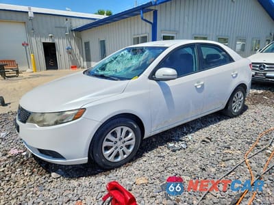 2011 KIA FORTE EX KNAFU4A22B5886542 - główne zdjęcie licytacji z USA - miniatura