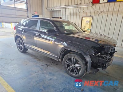 Czwarte zdjęcie samochodu z boku: 2021 VOLKSWAGEN ATLAS CROSS SPORT SE VIN:1V2RE2CA8MC224659 - miniatura