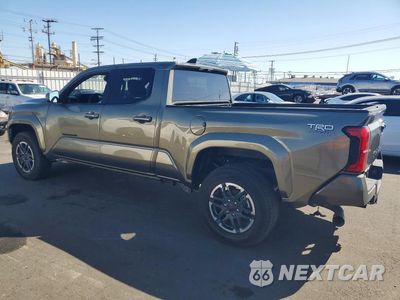 Drugie zdjęcie samochodu z przodu: 2025 TOYOTA TACOMA TRD SPORT VIN:3TMLB5JN0SM182121 - miniatura