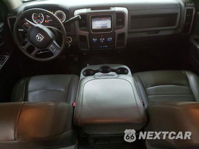 Zdjęcie 8 z 13 samochodu: 2015 RAM 2500 ST VIN:3C6UR5CL7FG500985 - miniatura