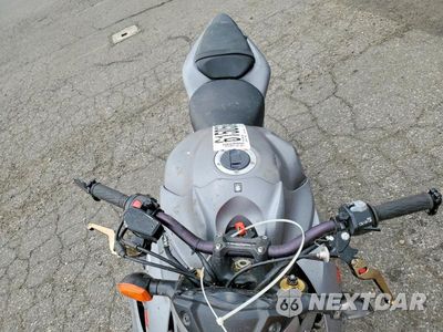 Piąte zdjęcie samochodu w środku: 2017 SUZUKI GSX-S1000A VIN:JS1GT7AAXH2100039 - miniatura
