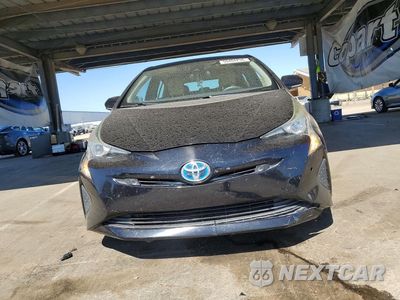Piąte zdjęcie samochodu w środku: 2018 TOYOTA PRIUS TWO VIN:JTDKBRFUXJ3583775 - miniatura