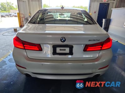Zdjęcie 6 z 12 samochodu: 2018 BMW 530E VIN:WBAJA9C59JB249025 - miniatura