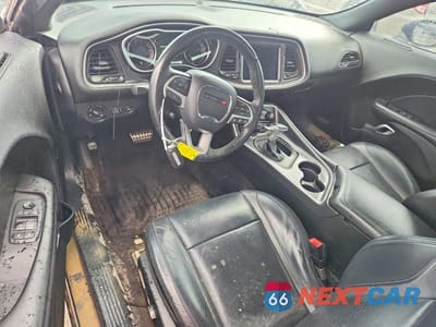 Zdjęcie 8 z 12 samochodu: 2017 DODGE CHALLENGER SXT VIN:2C3CDZAG4HH507867 - miniatura