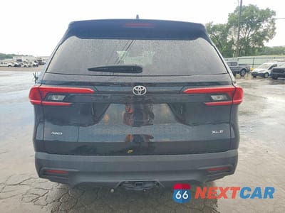 Zdjęcie 6 z 14 samochodu: 2024 TOYOTA GRAND HIGHLANDER XLE VIN:5TDAAAB52RS039117 - miniatura