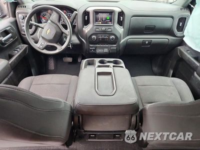 Zdjęcie 8 z 12 samochodu: 2021 CHEVROLET SILVERADO K1500 CUSTOM VIN:3GCPYBEK3MG242795 - miniatura