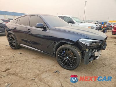 Czwarte zdjęcie samochodu z boku: 2023 BMW X6 XDRIVE40I VIN:5UXCY6C06P9N62624 - miniatura