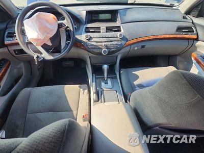 Zdjęcie 8 z 12 samochodu: 2012 HONDA ACCORD EX VIN:1HGCP2F71CA019813 - miniatura