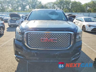 Piąte zdjęcie samochodu w środku: 2016 GMC YUKON DENALI VIN:1GKS2CKJ9GR373977 - miniatura