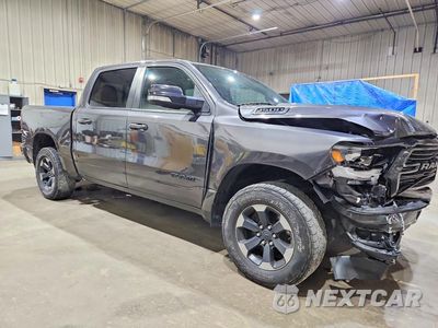 Czwarte zdjęcie samochodu z boku: 2021 RAM 1500 BIG HORN/LONE STAR VIN:1C6SRFFT5MN695529 - miniatura