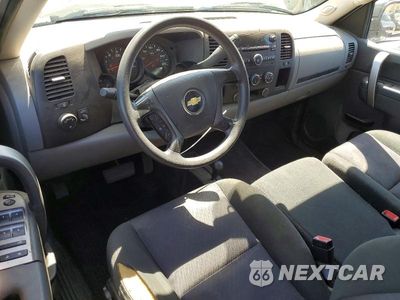Zdjęcie 8 z 12 samochodu: 2013 CHEVROLET SILVERADO K1500 LS VIN:1GCRKREA9DZ110750 - miniatura