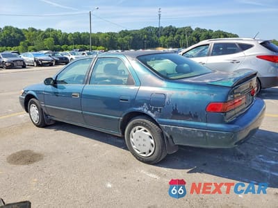 Drugie zdjęcie samochodu z przodu: 1997 TOYOTA CAMRY LE VIN:4T1BG22K6VU748598 - miniatura