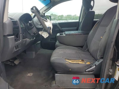 Zdjęcie 7 z 12 samochodu: 2010 NISSAN TITAN XE VIN:1N6BA0EK5AN303955 - miniatura