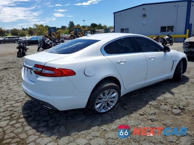 Trzecie zdjęcie samochodu z tyłu: 2013 JAGUAR XF VIN:SAJWA0E71D8S71834 - miniatura