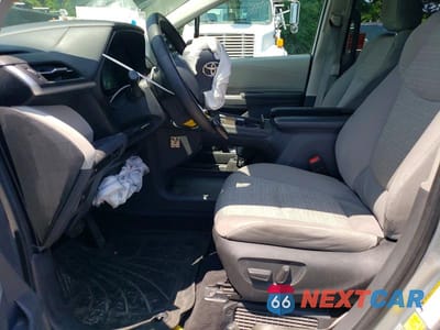 Zdjęcie 7 z 12 samochodu: 2024 TOYOTA SIENNA LE VIN:5TDKSKFC3RS140540 - miniatura