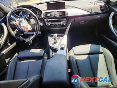Zdjęcie 8 z 12 samochodu: 2018 BMW 340 XI VIN:WBA8B7C52JA585587 - miniatura