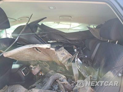 Zdjęcie 13 z 14 samochodu: 2019 KIA SORENTO LX VIN:5XYPG4A33KG596597 - miniatura
