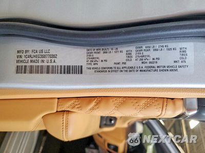 Zdjęcie 13 z 13 samochodu: 2025 JEEP GRAND CHEROKEE SUMMIT VIN:1C4RJHEG3S8770352 - miniatura