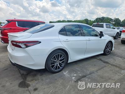 Trzecie zdjęcie samochodu z tyłu: 2021 TOYOTA CAMRY XLE VIN:4T1F11AK1MU601487 - miniatura